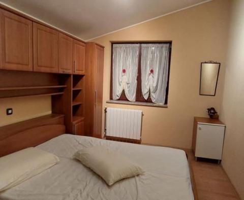 Eladó apartmanház 4 luxuslakásból Galižanában, Vodnjanban - pic 24
