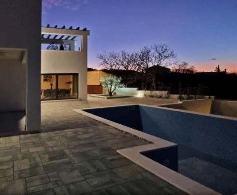Moderne Villa mit Swimmingpool in Marčana mit weitem Meerblick - foto 9
