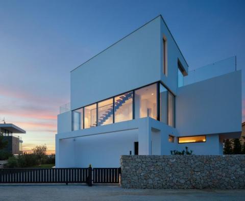 Villa de luxe ultra-moderne près de la mer dans la région de Zadar - pic 22