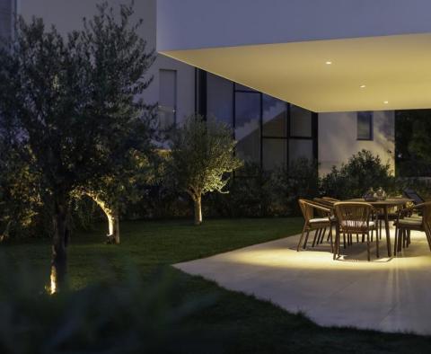 Villa de luxe ultra-moderne près de la mer dans la région de Zadar - pic 28