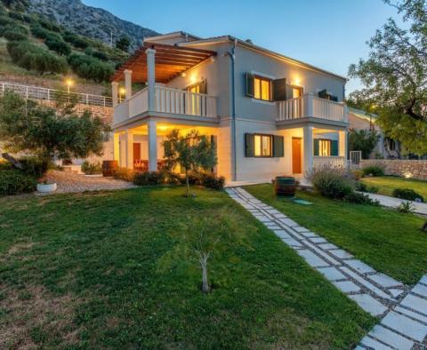 A villa in a quiet location with an open sea view in Nemira area, Omis riviera - pic 38