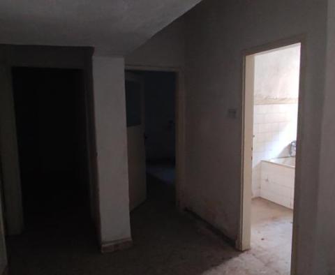 Investment property - house for renovation in Kastel Stari - pic 7