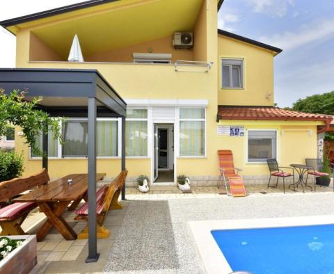 Apartment house with 5 apartments in Porec area with swimming pool - pic 3