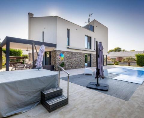 Villa ultramoderne à Fazana à seulement 150 mètres de la mer et de la plage - pic 13