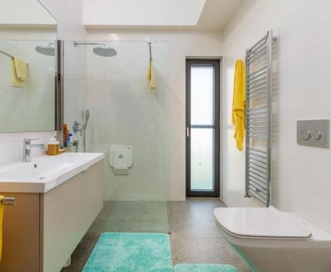 Villa ultramoderne à Fazana à seulement 150 mètres de la mer et de la plage - pic 28