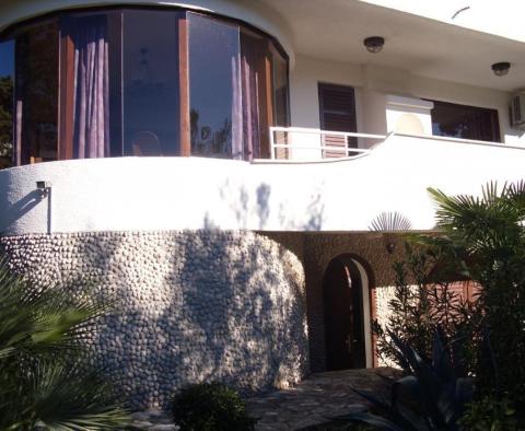 Detached real estate with three apartments just 100 meters from the sea in Krk Town - pic 5