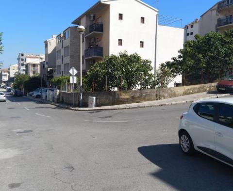 Dům na prodej ve Splitu, 20 minut chůze od Diokletianského paláce - pic 2