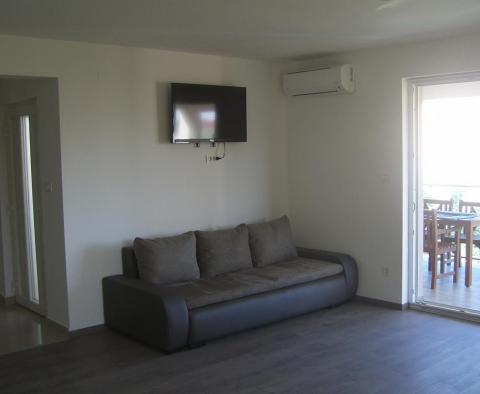 Apartmanház a híres Rogoznicában, mindössze 70 méterre a tengertől - pic 16