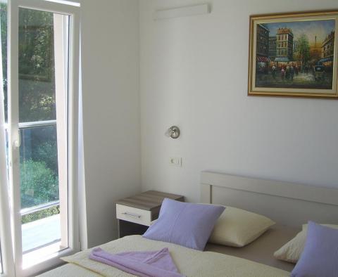 Apartmanház a híres Rogoznicában, mindössze 70 méterre a tengertől - pic 24