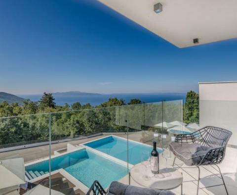 Faszinierende, moderne, neu erbaute, freistehende Villa mit Panoramablick auf das Meer in Veprinac, Opatija - foto 2