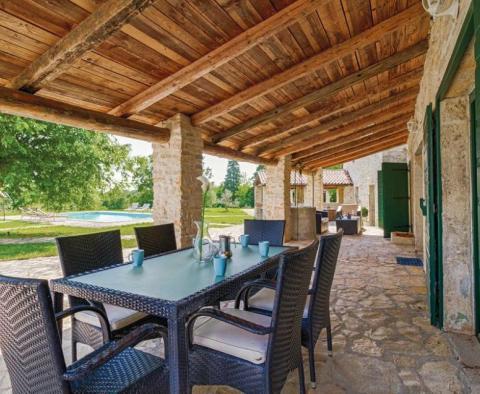 Beautiful rustic estate for sale in Barban on 17500 sq.m. of land (1,7 ha) - pic 9