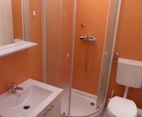 Продается дом с 10 квартирами в Марине по пути из Трогира в Рогозницу - фото 11