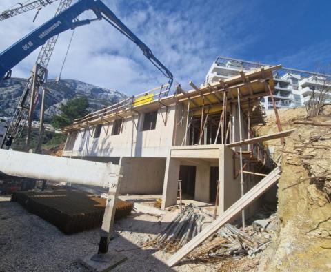 Az új rezidencia Makarska központjában kínál 2 hálószobás apartmanokat - pic 4