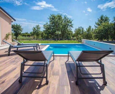 Charming villa with swimming pool in Poreč - pic 11
