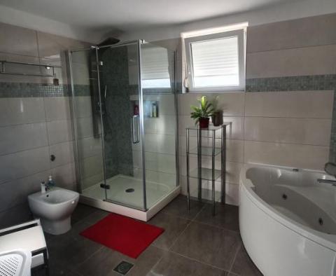 Haus im Stadtteil Vidikovac in Pula - foto 23