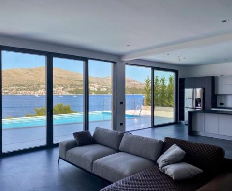 Outstanding waterfront modern villa with infinity pool within new community on Ciovo - pic 53
