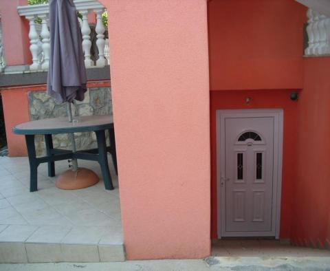 Guest house with 5 apartments for sale in Krk, 700 meters from the sea - pic 7
