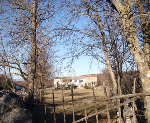 Dům v Garica, Vrbnik na velkém terénu 2000 m2. 