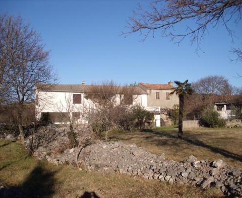 House in Garica, Vrbnik on a large terrain of 2000 sq.m. - pic 3