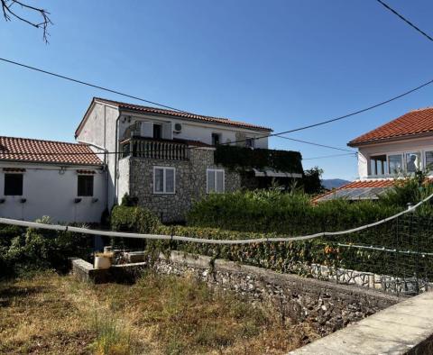 House in Šilo, Dobrinj, 1,5 km from the sea, with wonderful sea views! 