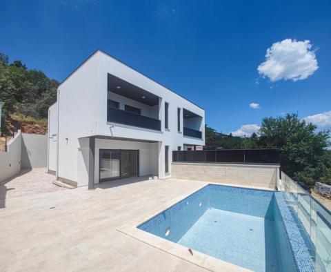 Charmante moderne Villa mit Swimmingpool und Panoramablick auf das Meer in der Gegend von Crikvenica 