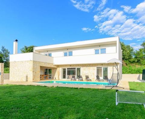 Quality new built anti-stress villa with swimming pool in Juršići 