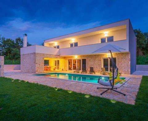 Quality new built anti-stress villa with swimming pool in Juršići - pic 5