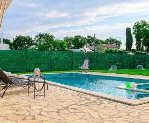 Quality new built anti-stress villa with swimming pool in Juršići - pic 9