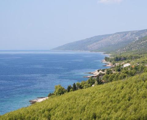 Robinson-style waterfront villa on Hvar right on a beach - pic 35