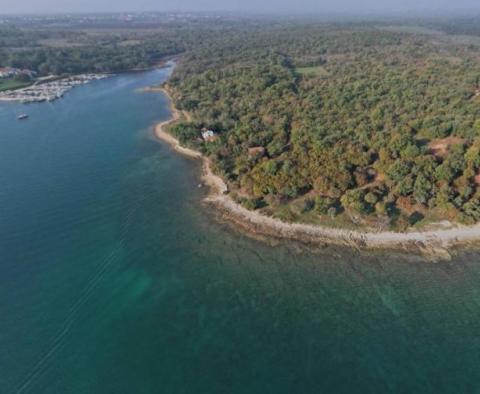 Fantastic waterfront land in Porec area - for 5***** golf course project with hotel, villas and apartments planned - pic 2
