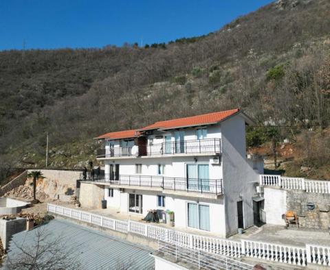 Perfectly positioned guest house in Mošćenička Draga with sea views, within the greenery 