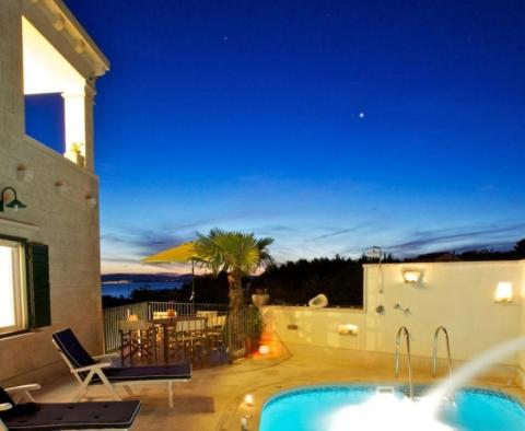 Stilvolle Steinvilla mit wunderschönem Meerblick in Mirca auf der Insel Brac - foto 40