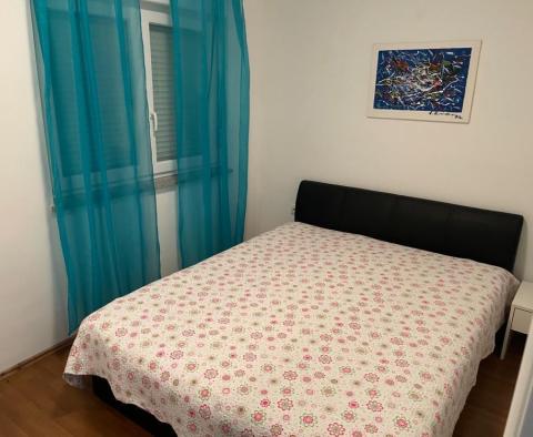 Piękny dom na sprzedaż w Jadranovo, zaledwie 35 metrów od morza, z fantastycznym widokiem na morze - pic 15