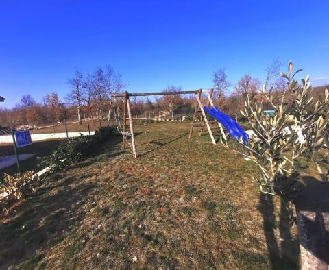 Zwei solide Steinvillen mit Swimmingpool zum Verkauf in Višnjan, Porec - foto 13