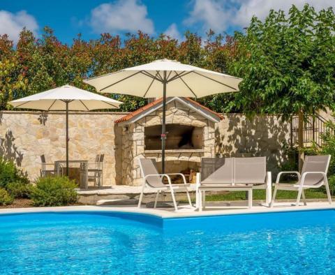 Boutique-Hotel mit 7 Apartments und einem wunderschönen Garten in Baska auf Krk, nur 500 Meter vom Meer entfernt - foto 5
