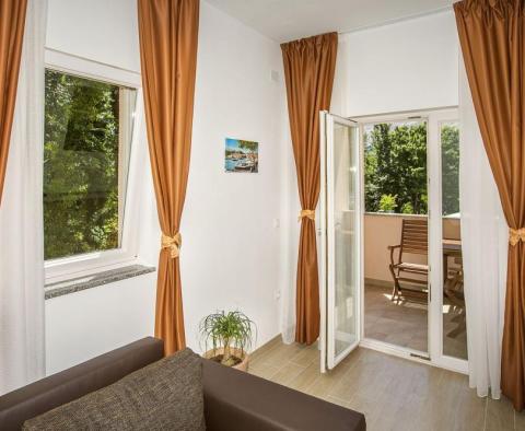 Boutique-Hotel mit 7 Apartments und einem wunderschönen Garten in Baska auf Krk, nur 500 Meter vom Meer entfernt - foto 12