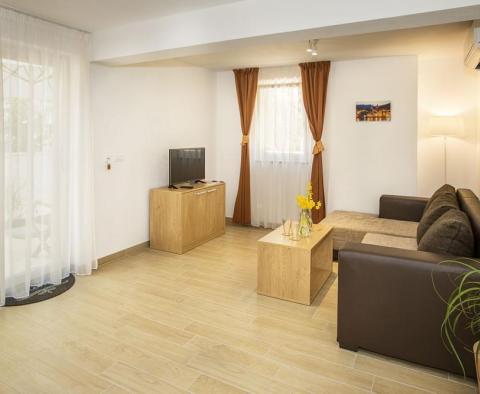 Boutique-Hotel mit 7 Apartments und einem wunderschönen Garten in Baska auf Krk, nur 500 Meter vom Meer entfernt - foto 27