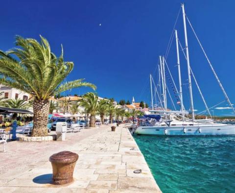 Strandvilla mit direktem Ausgang zum Strand, mit der Möglichkeit eine Yacht anzulegen - foto 33