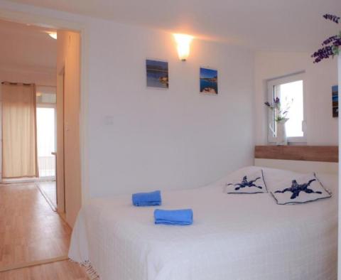 Amazing property with 5 apartments just 50 meters from the sea in Dalmatian Novigrad - pic 14