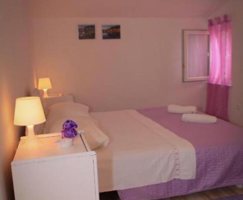 Amazing property with 5 apartments just 50 meters from the sea in Dalmatian Novigrad - pic 16