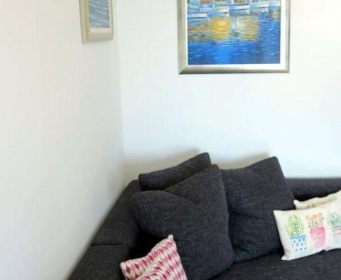 Недвижимость с тремя квартирами на продажу на острове Шолта с завораживающим видом на море - фото 12