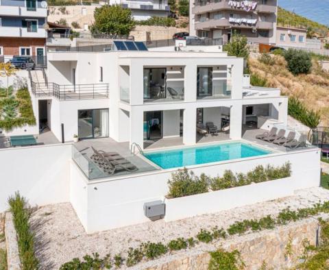 Elegante moderne Villa in Zrnovica bei Split auf 3700 qm. vom Land - foto 9
