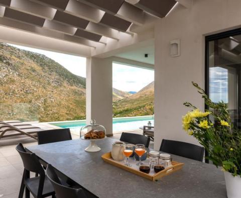 Elegante moderne Villa in Zrnovica bei Split auf 3700 qm. vom Land - foto 4