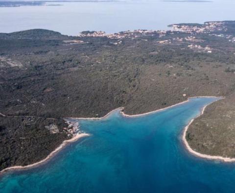 5***** luxusüdülő és 100 férőhelyes vitorláskikötő projektje Zadar környékén - pic 9