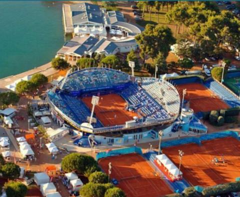 Offre d'espace HÔTEL plus CASINO à Umag en première ligne de mer, en face du port de plaisance - pic 15