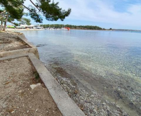 Впечатляющий многоквартирный дом всего в 200 м от моря с видом на море, в Медулине! - фото 64