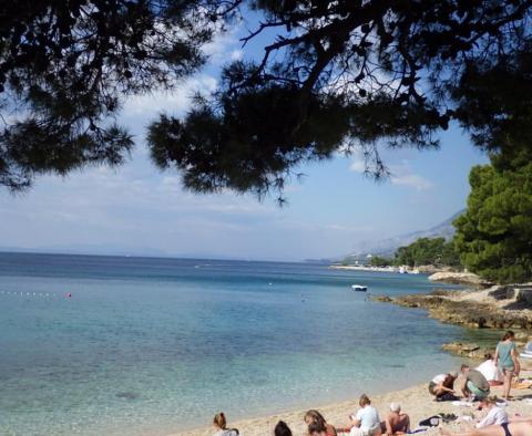 Unabhängiges Apart-Haus mit 4 Wohnungen in Baska Voda, nur wenige Meter vom Strand entfernt - foto 21