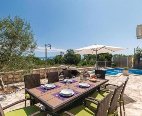 Beautiful villa for sale with swimming pool and sea view in Rabac area, 500m from the sea - pic 7