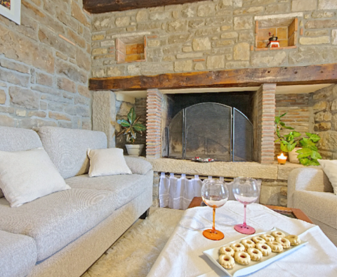 Two stone properties with a swimming pool in Oprtalj with a view of Motovun - pic 11