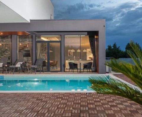 The ninth wonder of Istria - outstanding modern luxury villa in Ližnjan - pic 6